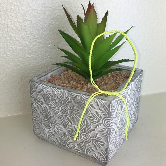 🎾3 Pieces Set Handmade Chinese Knotting Bracelet - Picture 3 of 4